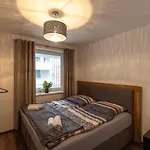 Leo Apartment