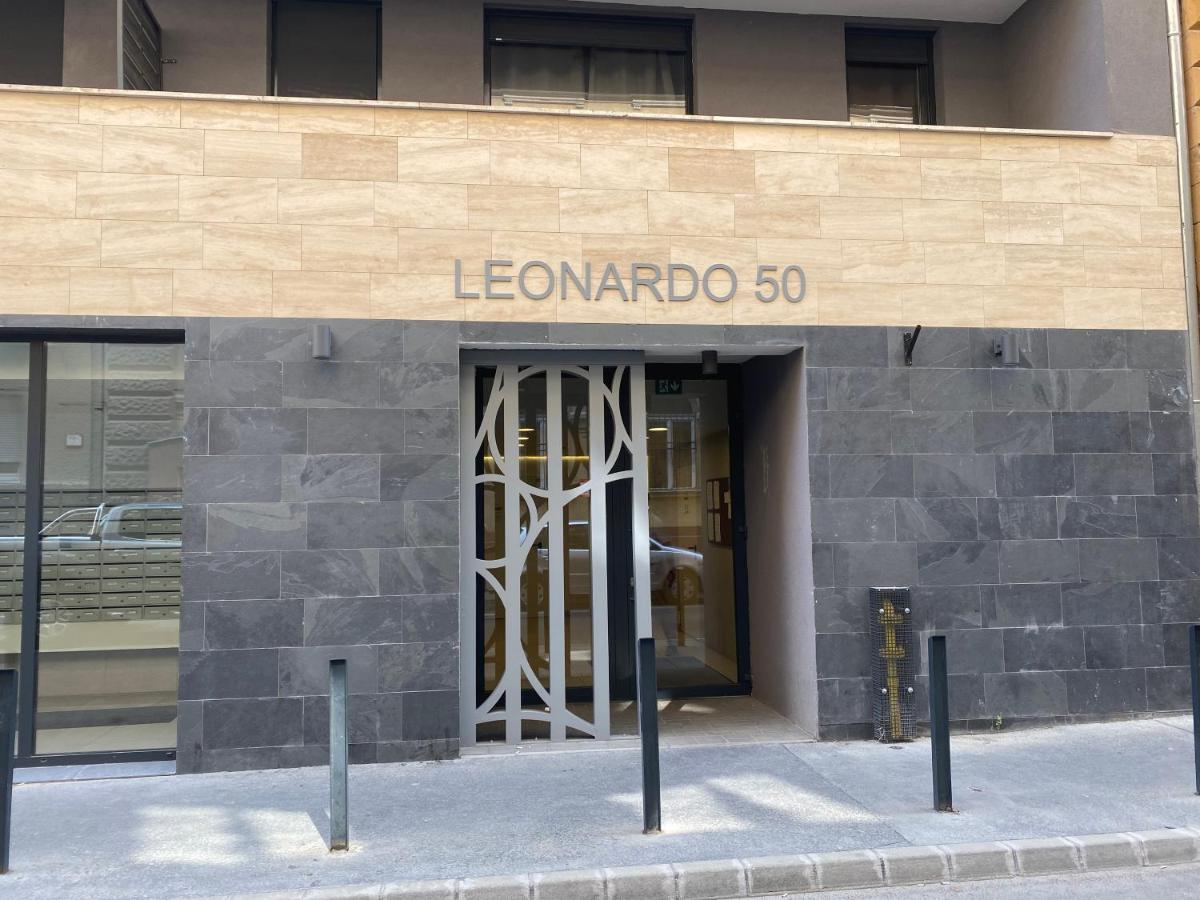 Leo * Budapešť
